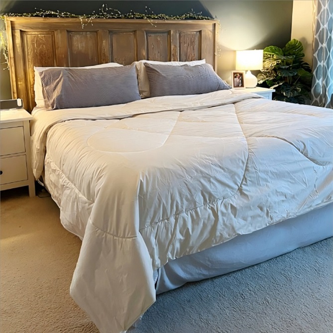 Soft Alpaca Duvet and Pillow Set in a Cozy Bedroom